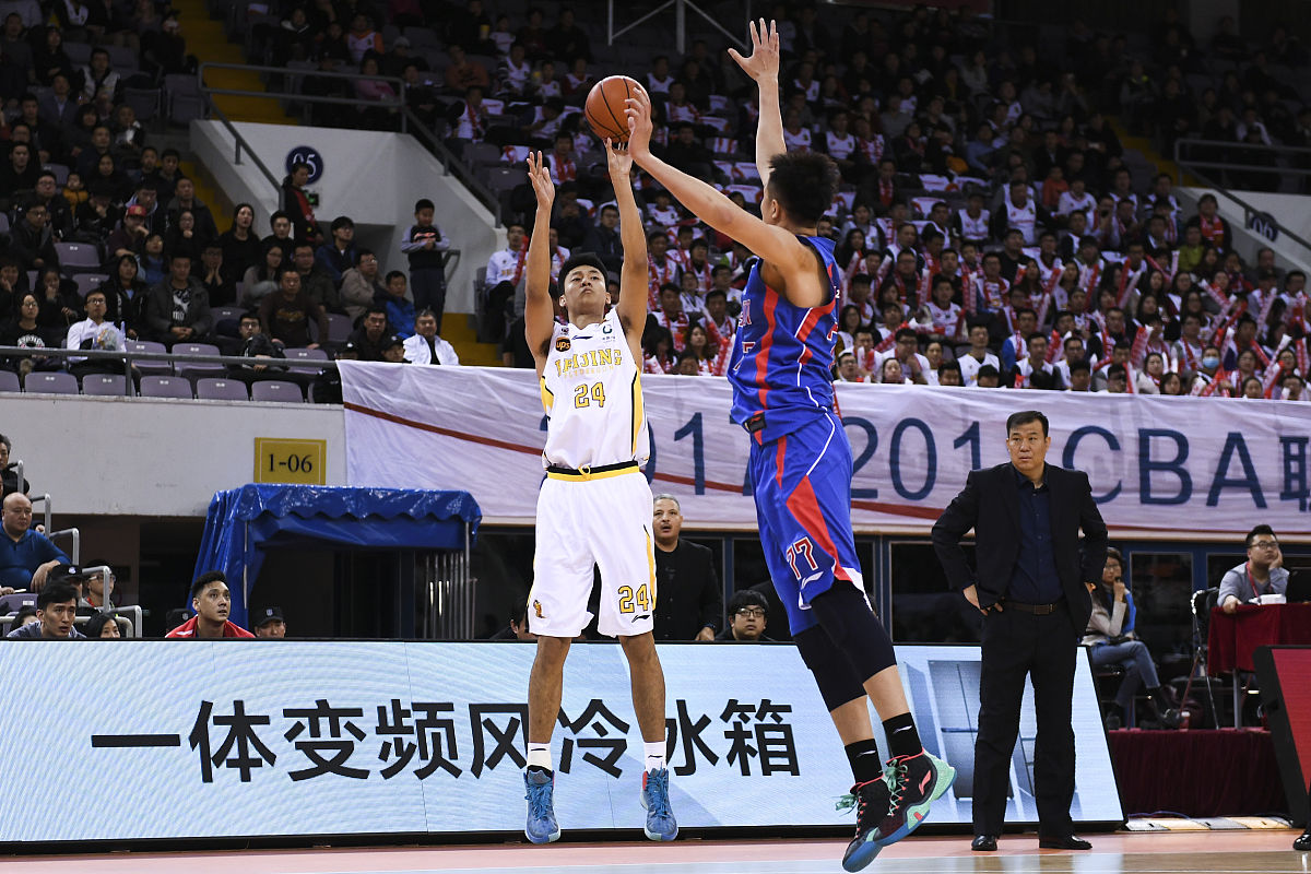 转会期尤文图斯备战CBA季后赛，手感冰凉细节曝光，震撼外界，控场能力受关注的简单介绍